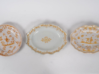 Vente aux enchères 8 différentes assiettes en faience XVIIIème et XIXème.  (accidents et 