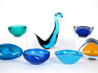 Vente aux enchères MURANO.  6 coupelles en verre un sujet en verre "canard" (micro égrenu