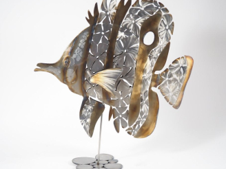 Vente aux enchères RYBA. "Poisson papillon Rostratus Flowers".  Sujet en métal ajouré H. 