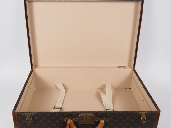 Louis VUITTON. Valise rigide Loziné Alzer, avec son plateau intérieur 