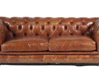 Vente aux enchères Canapé Chesterfield en cuir basane capitonné, trois places. (très bel 