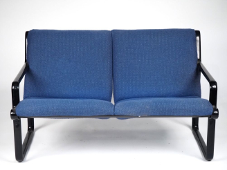 Vente aux enchères Bruce HANNAH et Andrew MORRISON pour KNOLL.  Banquette en métal et tis
