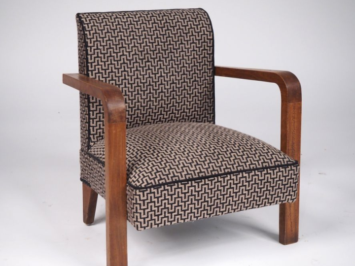 Fauteuil pour enfant Art Déco, garniture de tissu à motifs géométrique