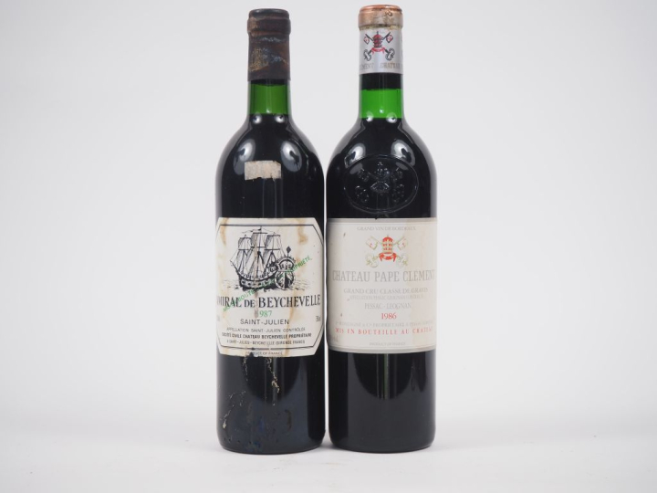 2 BOUTEILLES : 1 CHÂTEAU PAPE CLÉMENT GCC GRAVES 1986 BG/ELT/CAPSULE L