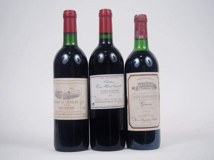 3 BOUTEILLES : 1 CHÂTEAU LA CROIX DE PEZ ST ESTÈPHE 1990 BG - 1 CHÂTEA