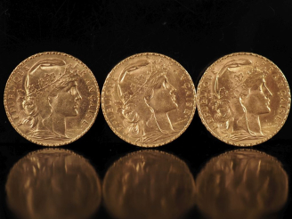 Vente aux enchères Trois pièces de 20 Francs or, 1907, 1910 et 1912. FRAIS ACHETEURS 10% 