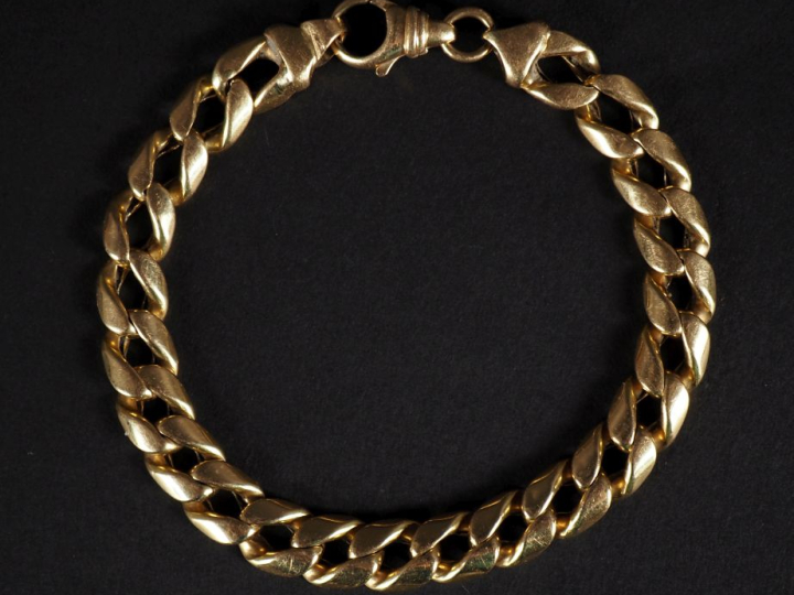 Bracelet souple en or jaune 750, maille gourmette.  Long. 19,5 cm Poid