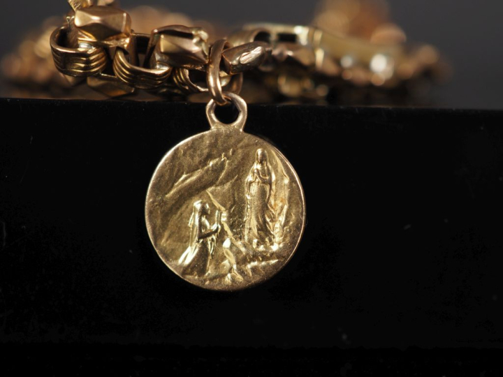 Bracelet souple en or jaune 750, maille fantaisie à décor de maillons 