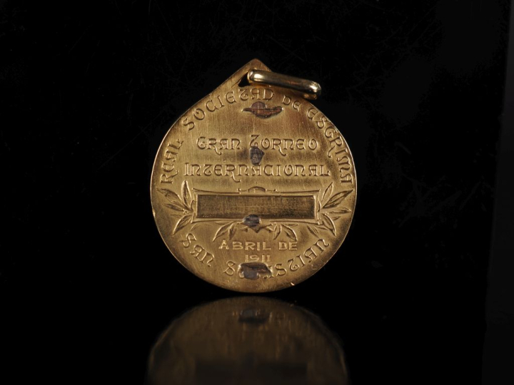 Médaille en or jaune 750 du Grand Tournoi International d'Escrime de S