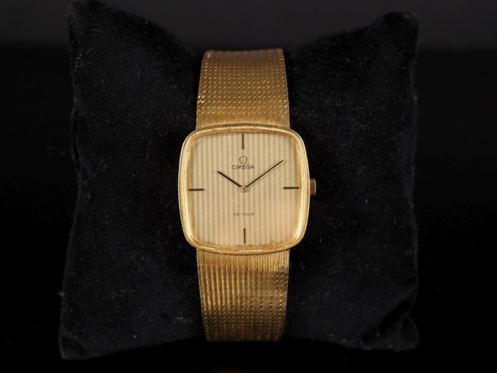 OMEGA, de Ville Montre bracelet, boitier et bracelet en or jaune 750. 