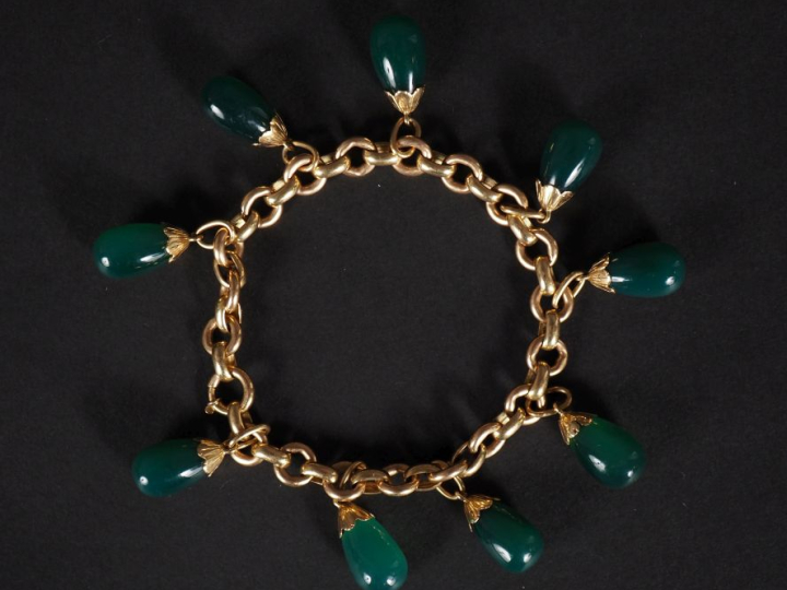 Ravissant bracelet souple en or jaune 750, maille forçat, agrémenté de