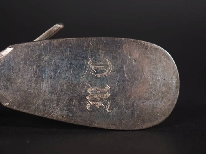 Partie de ménagère en argent 925, poinçon Minerve, à décor de monogram