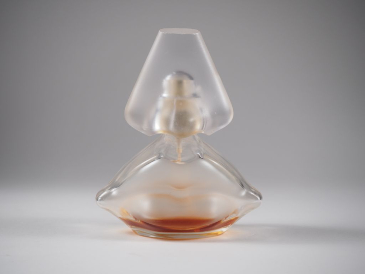 Flacon de parfum DALI. Signé.