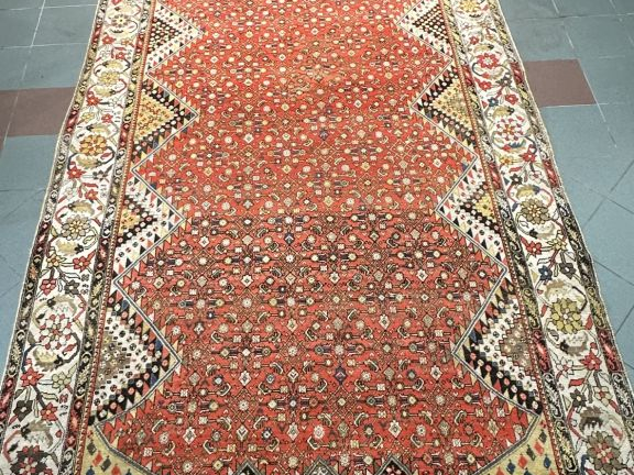 Tapis d'Orient. Dim. 5,20 x 2,12 m