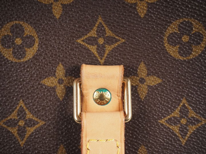 Louis VUITTON, Babylone Sac cabas porté épaule en toile monogrammée et