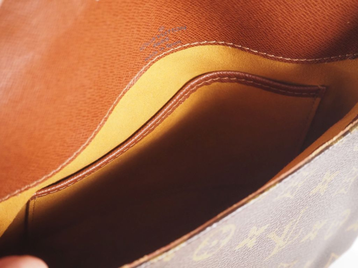 Louis VUITTON, Musette Salsa Sac besace à rebat en toile monogrammée e