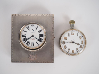 Vente aux enchères OCTAVA Watch Suisse. Régulateur automobile 8 jours, cadran émaillé, da