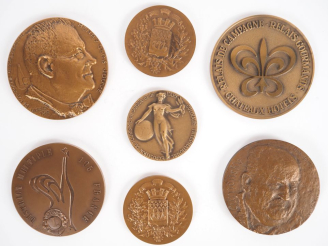 Vente aux enchères 7 différentes médailles en bronze d'après MAREY, VAUTIER, HUGUENIN, QU