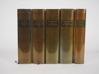 Vente aux enchères La Pléïade. Lot de 5 volumes : - CAO XUEQUIN. Le rêve dans le pavillon