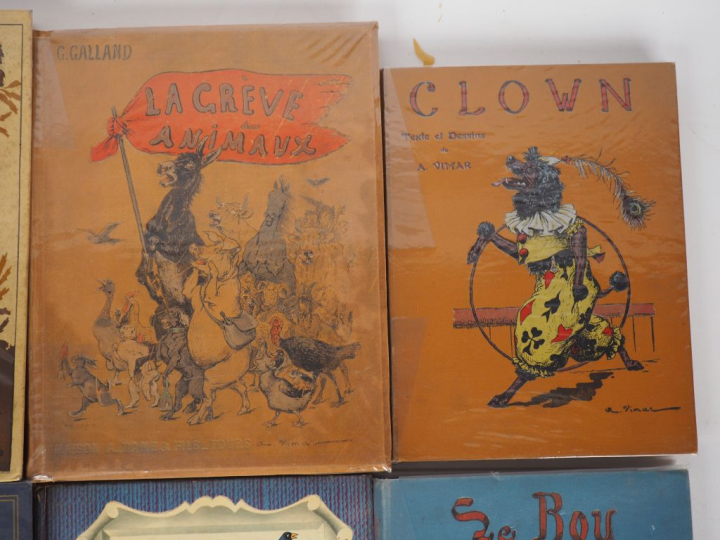 ENFANTINA. Lot de 14 livres comprenant : - Le Roman du Renard, illustr