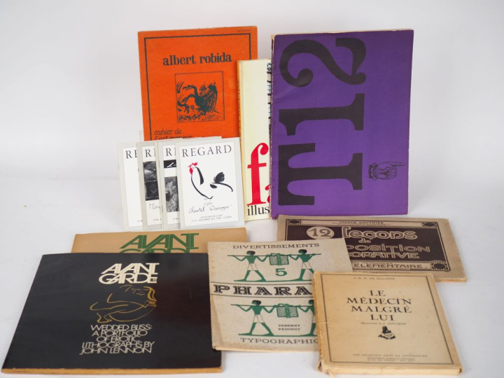 Lot de livres et revues comprenant : - Jean de la Fontaine. Fables, il