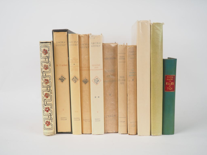 Lot de livres comprenant 11 volumes : - Sacha GUITRY : Elles et toi (1