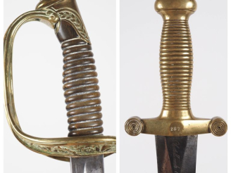 Vente aux enchères Deux armes blanches :  -Sabre d’officier d’infanterie modèle 1855. Poi