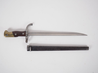 Vente aux enchères Baïonnette modèle 1874 transformée en poignée de tranchée.  Poignée à 