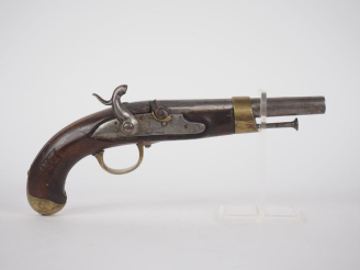 Vente aux enchères Pistolet d’arçon modèle An XIII à silex transformé à percussion.  Cano
