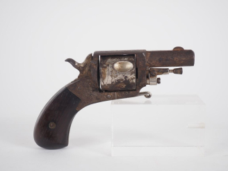 Vente aux enchères Revolver Bulldog, cinq coups, calibre 320.  A.B.E. (Oxydé).