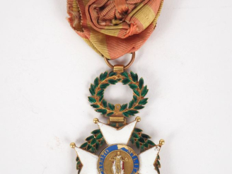 Vente aux enchères ESPAGNE  ORDRE DE SAINT-FERDINAND Croix de chevalier de 2e classe, ave