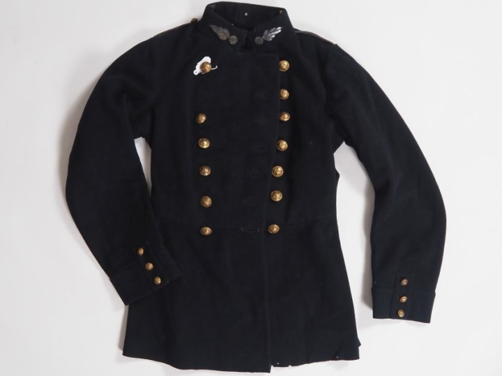 Bicorne et tunique de polytechnicien.  IIIe République.  A.B.E. Matric