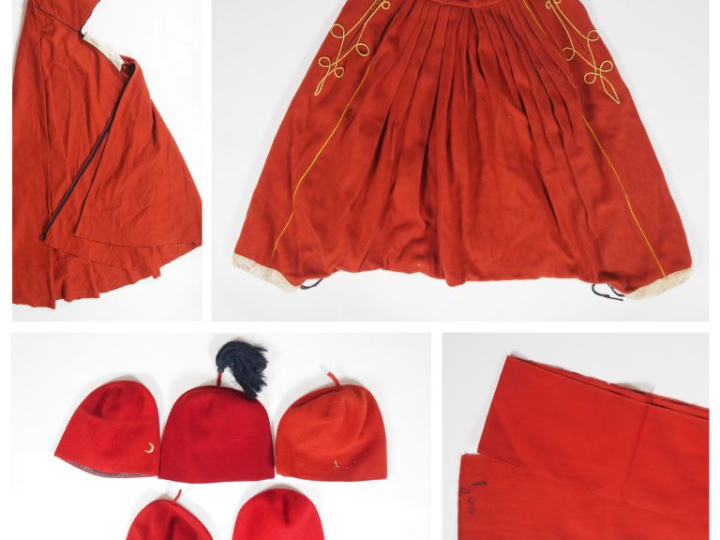 -Sarouel. En drap rouge et soutache jonquille. Cachet de fabricant d’A