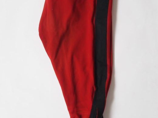 Ensemble de huit pantalons et culottes dont :  -Culotte en drap bleu h