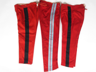 Vente aux enchères -Deux pantalons d’officier. Garance bande noire.  -Pantalon officier d
