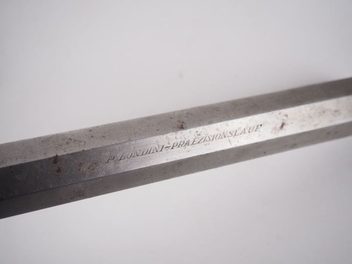 Pistolet à percussion pour le tir, calibre 45. Canons à pans marqué "W