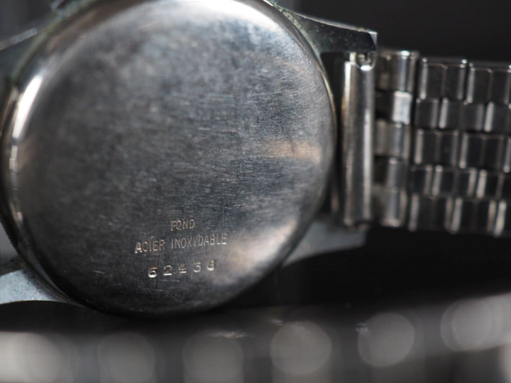 CHRONOGRAPHE, Suisse Ref. 62438 Montre bracelet chronographe.  Chiffre