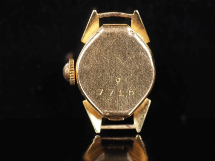 FINKA Boitier de montre de dame de style 1940 en or jaune 750.  Cadran