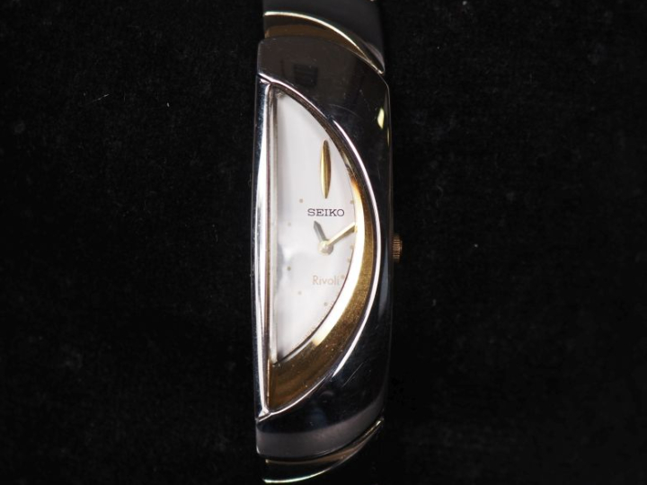 SEIKO, Rivoli Ref. 379 N° 346 375 Montre bracelet en métal argenté et 