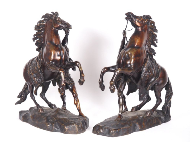 COUSTOU (d'après).  "les chevaux de Marly" Paire de sculptures en bron