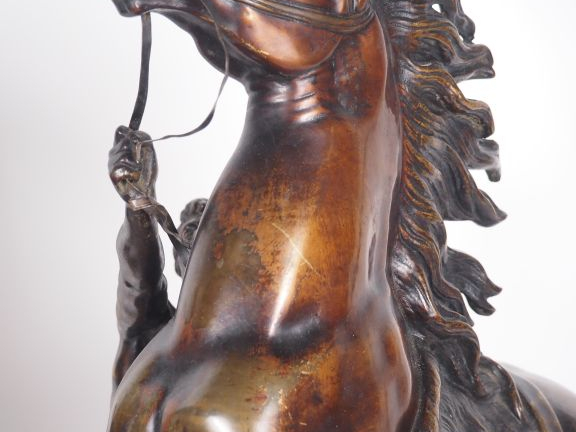 COUSTOU (d'après).  "les chevaux de Marly" Paire de sculptures en bron