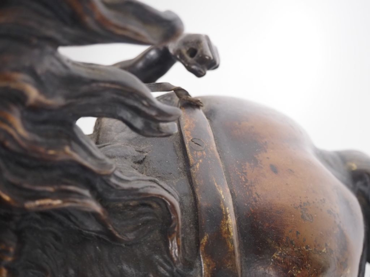 COUSTOU (d'après).  "les chevaux de Marly" Paire de sculptures en bron