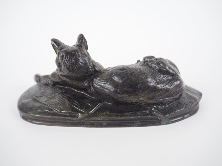 E. FREMIET.  "la chatte et ses petits" Bronze à patine brune Signé (re