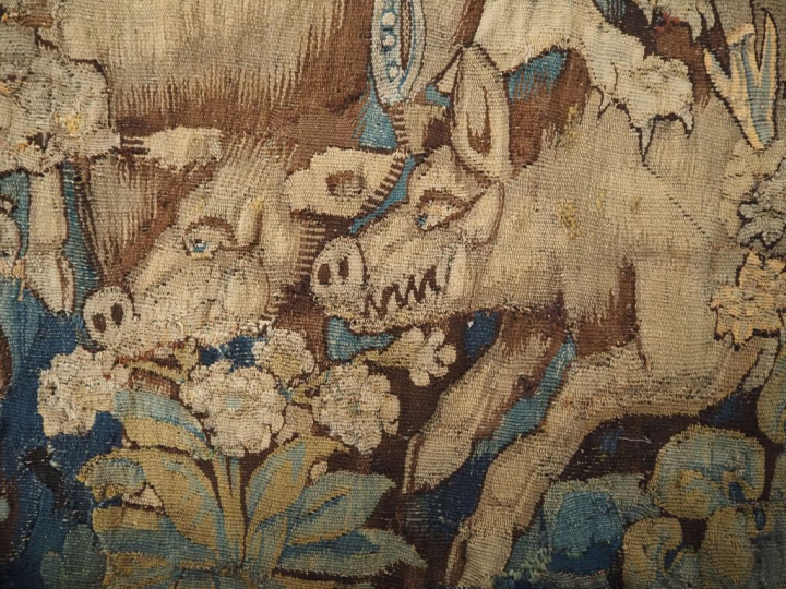Tapisserie XVIIème "Scène de chasse au sanglier" Dim. 226,5 x 184 cm