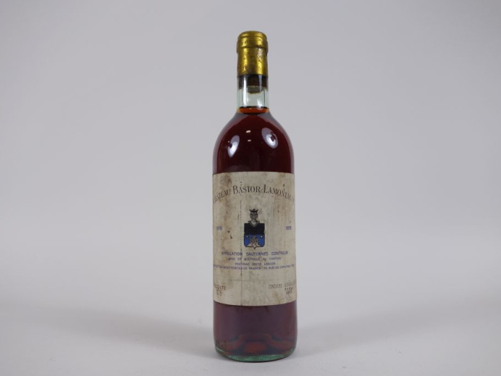 1 BOUTEILLE CHÂTEAU BASTOR LA MONTAGNE SAUTERNES - 1976 - ES
