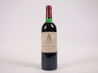 Vente aux enchères 1 BOUTEILLE CHÂTEAU LATOUR 1er GCC PAUILLAC - 1978 - MEP/ET 