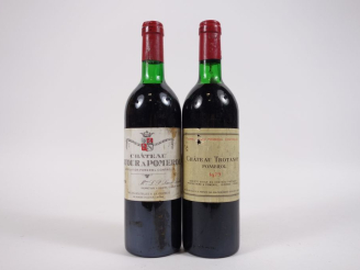 Vente aux enchères 2 BOUTEILLES POMEROL DE 1979 : 1 CHÂTEAU LATOUR A POMEROL - LB/ET / 1 