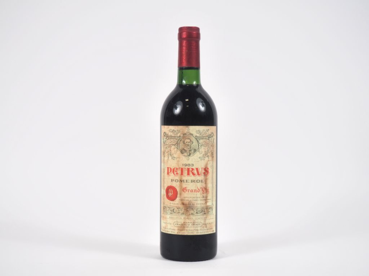 1 BOUTEILLE PETRUS POMEROL - 1983 - BG/ET/ ÉTIQUETTE EXPORT USA /CAPSU