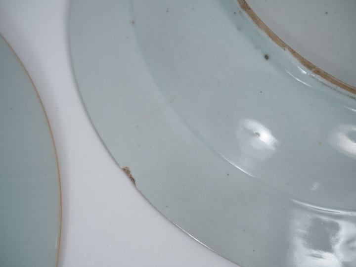 Chine, Compagnie des Indes, XVIIIe siècle Bel ensemble de porcelaines 