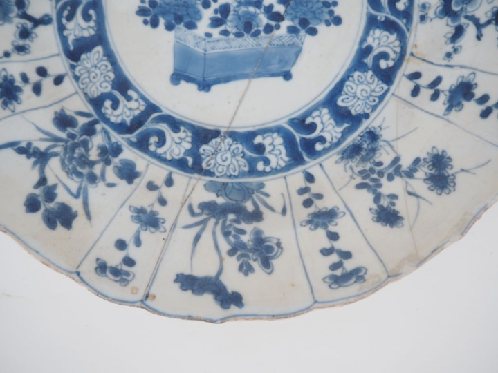 Chine, Compagnie des Indes, XVIIIe siècle Paire d’assiettes en porcela